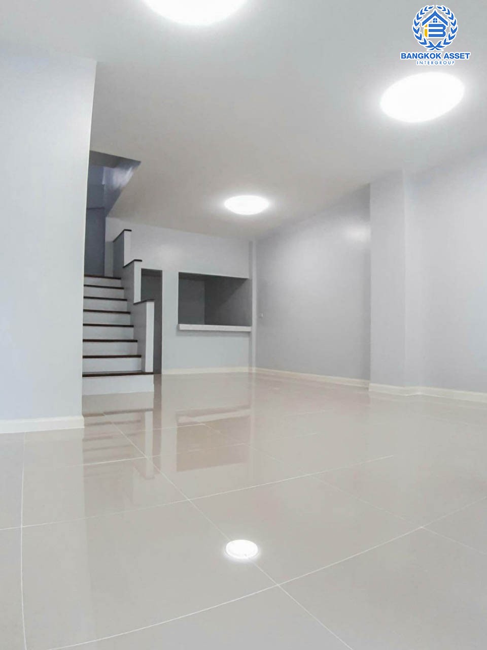 *****ทาวน์เฮ้าส์มือสองย่านนนทบุรี ม.ศุภากร บางกรวย-ไทรน้อย เนื้อที่ 18 ตร.ว. ฟังก์ชัน 3 ห้องนอน 2 ห้องน้ำ 1 ที่จอดรถ รีโนเวทใหม่ พร้อมเข้าอยู่ บนทำเลเชื่อมต่อถ.บางกรวย-ไทรน้อย, ถ.กาญจนาภิเษก, ถ.ชัยพฤกษ์ ในราคาคุ้มสุดในย่าน!